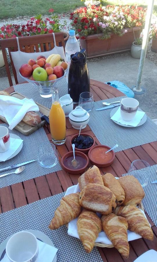 Bed and Breakfast Chez Yvette , C'Est Chouette!! Каркассон Экстерьер фото